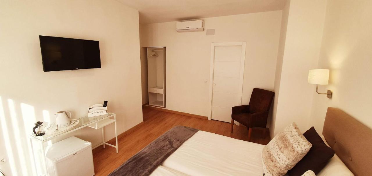 Fan Rooms Galvez Малага Екстер'єр фото